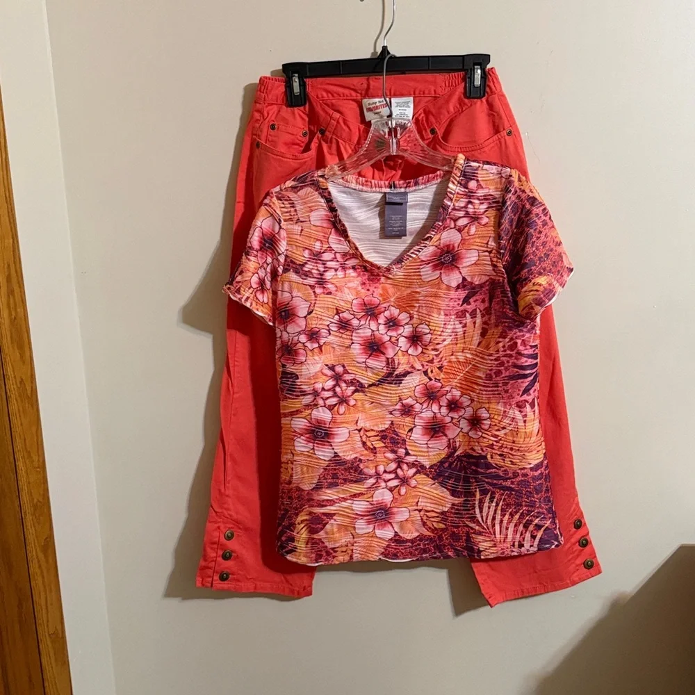 Capris - Picture 5 of 5